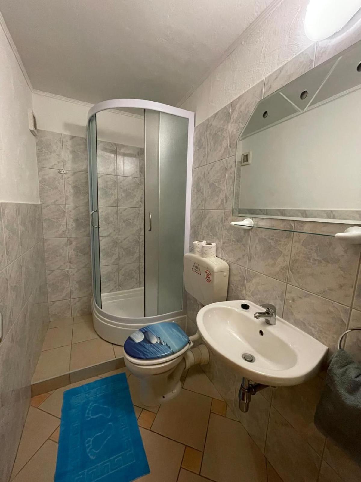 Apartaments Remi Starigrad Paklenica Eksteriør billede