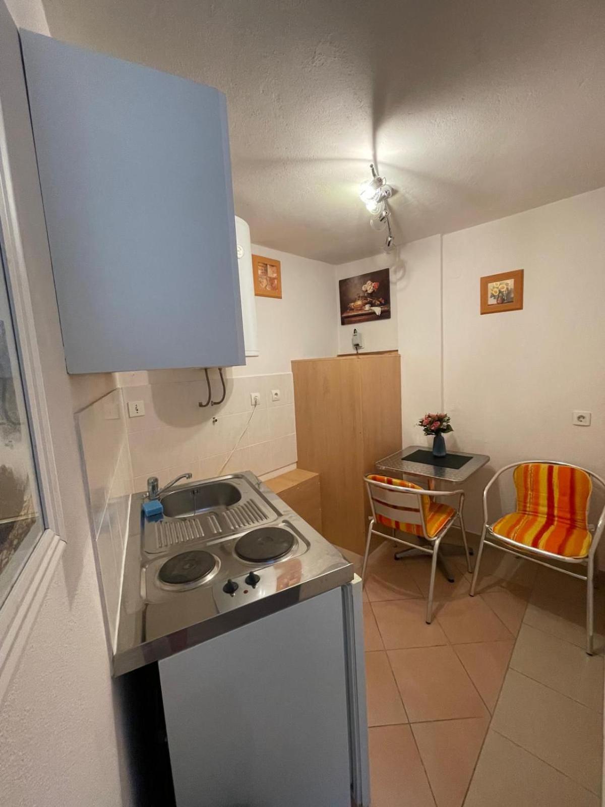 Apartaments Remi Starigrad Paklenica Eksteriør billede